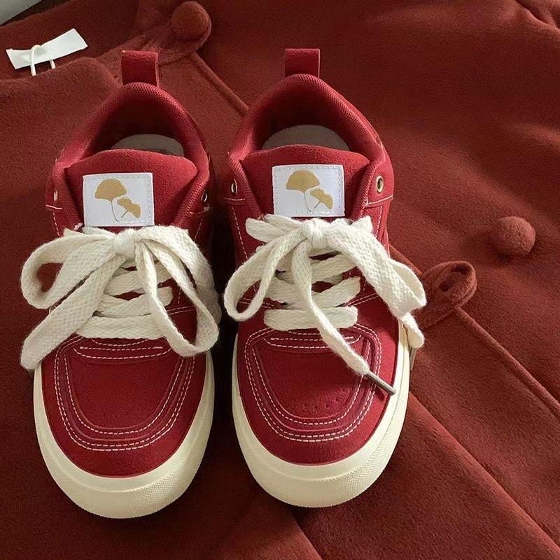 Новые повседневные удобные кроссовки на плоской подошве со шнуровкой, модные дышащие вулканизированные туфли с круглым носком, женские кроссовки