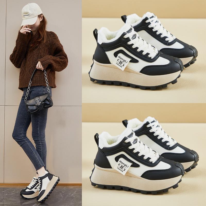 Зимние теплые сноубутсы для женщин, нескользящие кроссовки на массивной платформе с подкладкой из искусственного меха, шнуровка, теннисные туфли для ходьбы, женские удобные короткие ботильоны