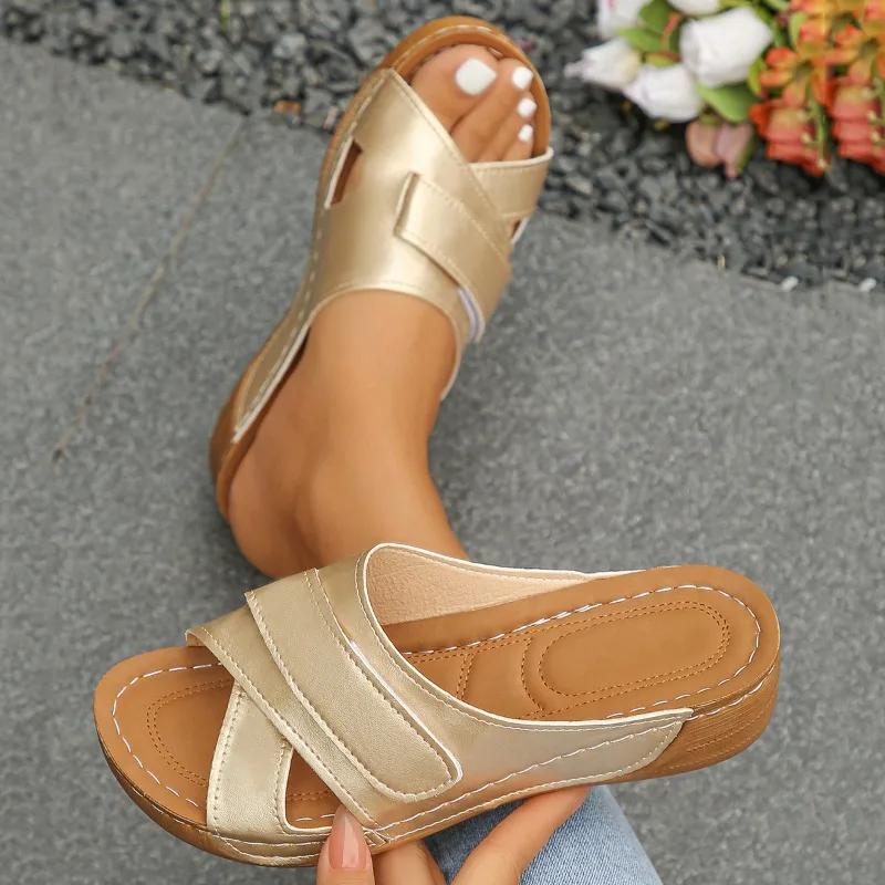 2024 Новые универсальные женские туфли, летняя мода, цветные тапочки с открытым носком, удобные повседневные женские тапочки на плоской подошве