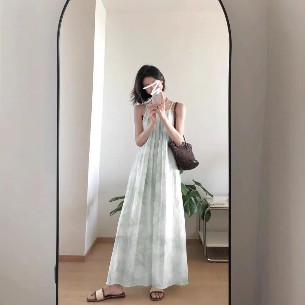 Летнее французское маленькое платье без рукавов средней длины, стройнящее, для женщин, 2024