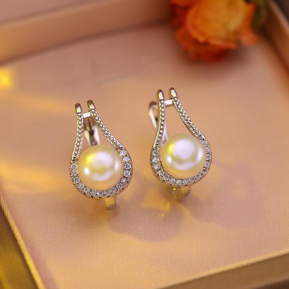 seniko 8-9mm Natural Freshwater Pearl Earrings Fashion Cubic Zirconia Clip Earrings For Women Girl Gift