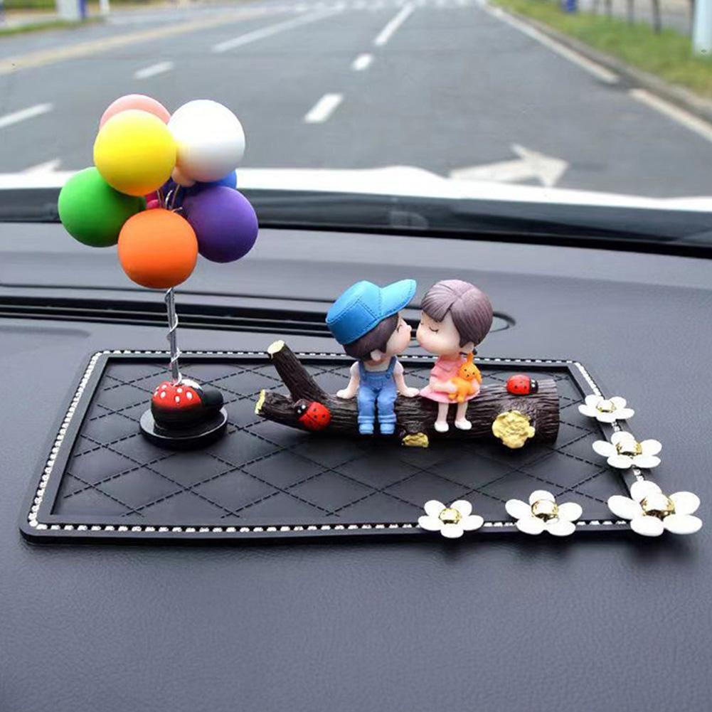 Аниме Автомобиль Интерьер Украшения Милая Целующаяся Пара Фигурка Авто Приборная Панель Украшения Для Автомобиля Аксессуары Интерьер Женщина