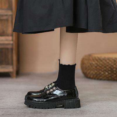 Весна новая маленькая кожаная обувь женская стразы звезда толстый каблук стиль колледжа одинарная обувь мода женщины