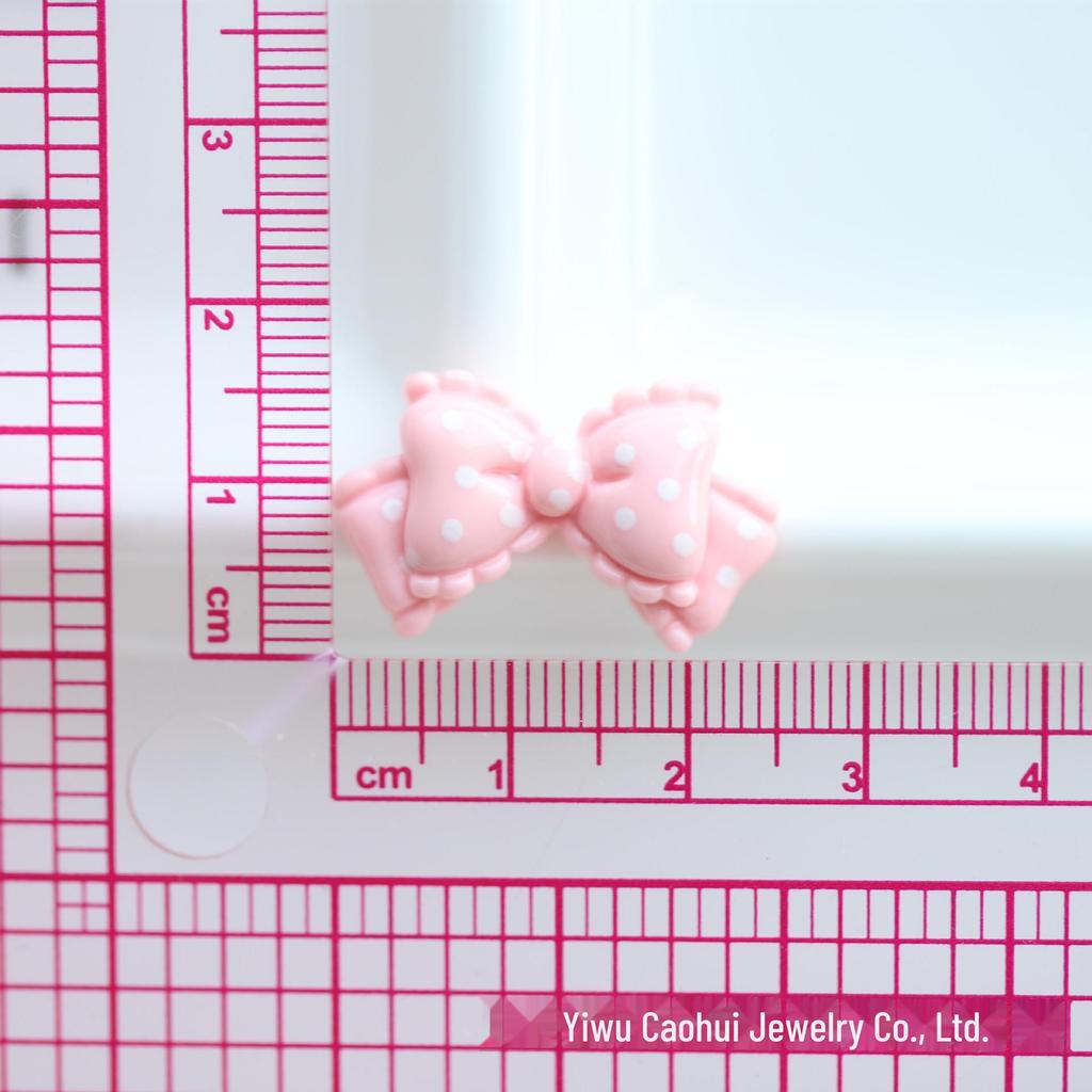 Украшения из смолы в виде банта в горошек для самостоятельного украшения чехла для телефона