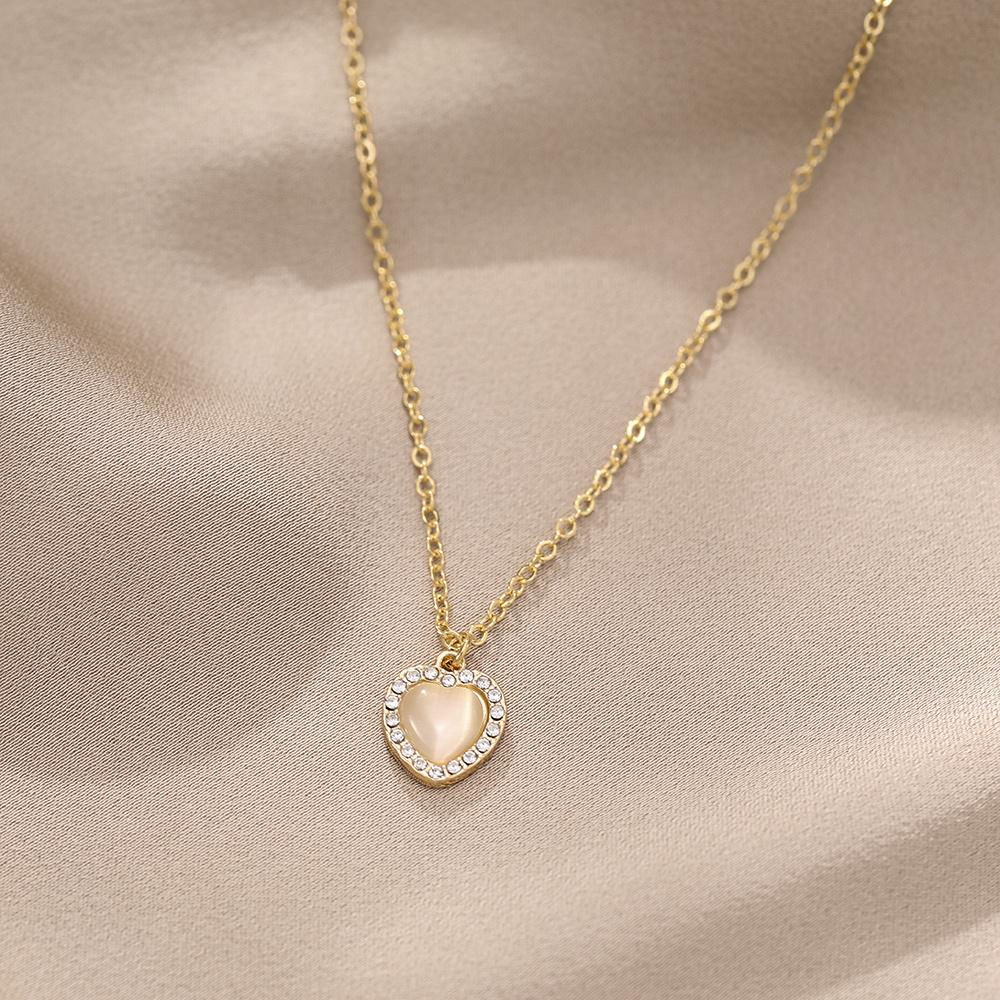 Элегантное золотое ожерелье с подвеской в виде сердца с цирконом для женщин