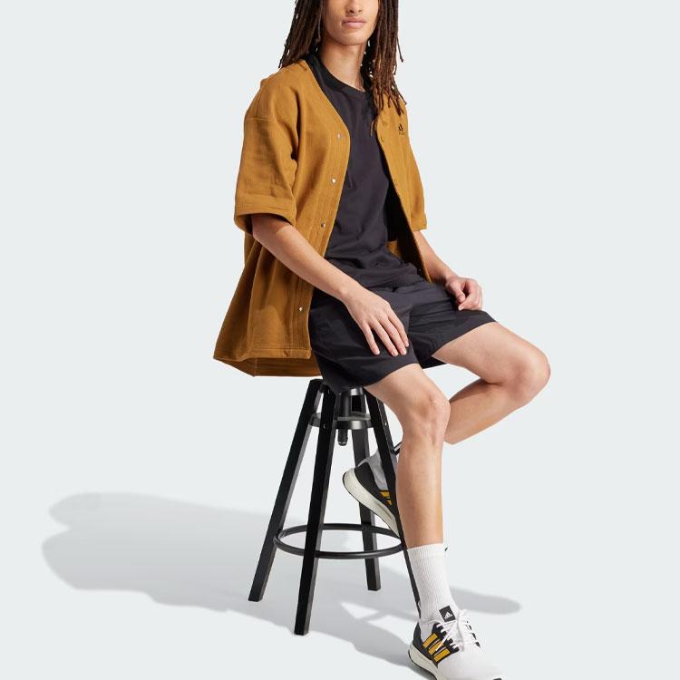 Adidas Бейсбольная рубашка Lounge Piqué Terry, простая, повседневная, с фирменным принтом, V-образным вырезом, коротким рукавом, мужские рубашки, желтые IS1608