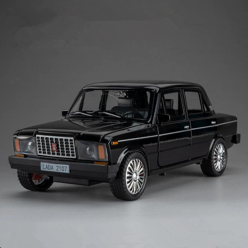 1/18 ВАЗ 2107 Классический Автомобиль Сплав Модель Автомобиля Литьевой Металл Транспортные Средства Модель Автомобиля Симуляция Звука и Света Коллекция Детские Игрушки Подарок