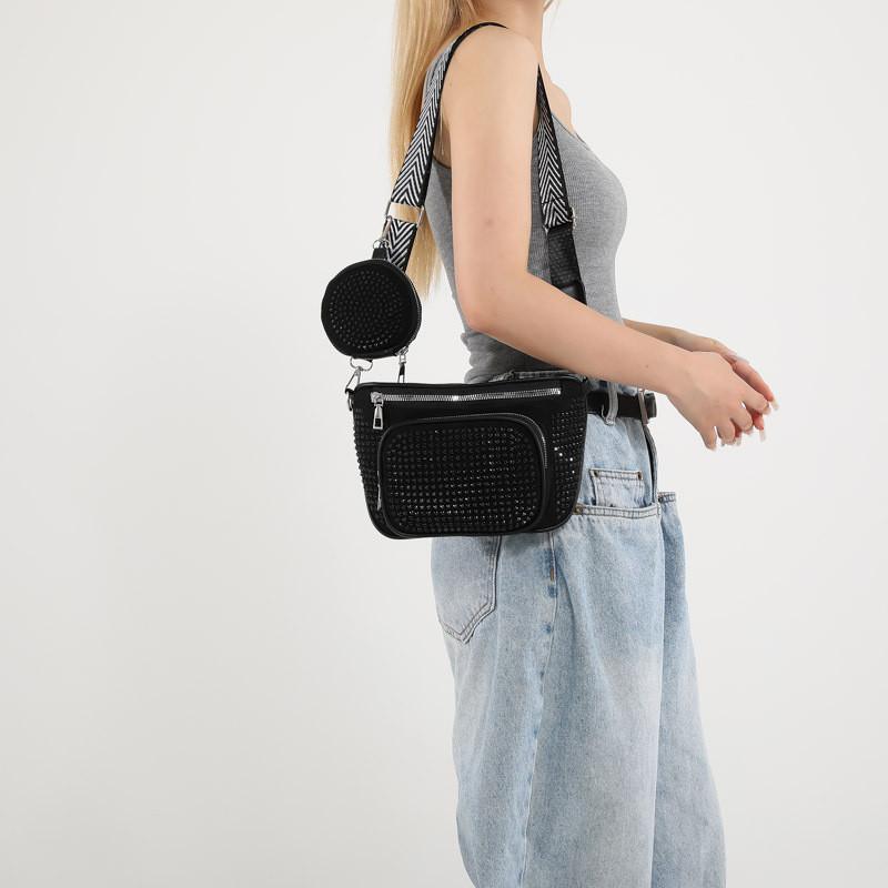 Трендовая и модная летняя маленькая квадратная сумка 2024 года в корейском стиле, на плечо, большой вместимости, кроссбоди