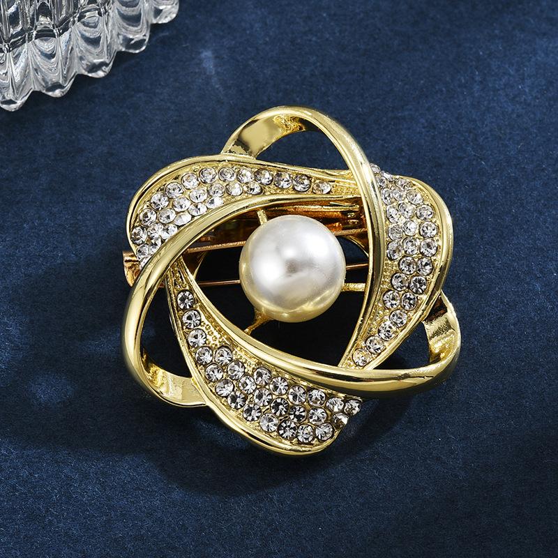 Brooch High-End Sense Niche Light Luxury Suit Bow Rhinestone Corsage High-End Alloy Creative Clothing Accessories