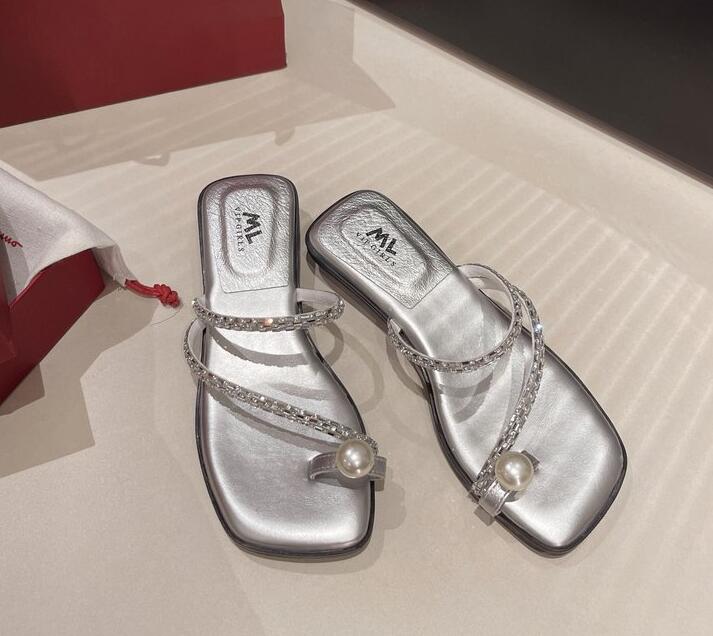 Summer Slippers Women Flat Luxury Outdoor Beach Flip Flops Female Sandals Trend Brand Design Slides Shoes Woman 2024