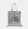 [Pre-Owned] Lucent Silver Special Material Geometric Tote Bag - Very Good #1VBRT7P