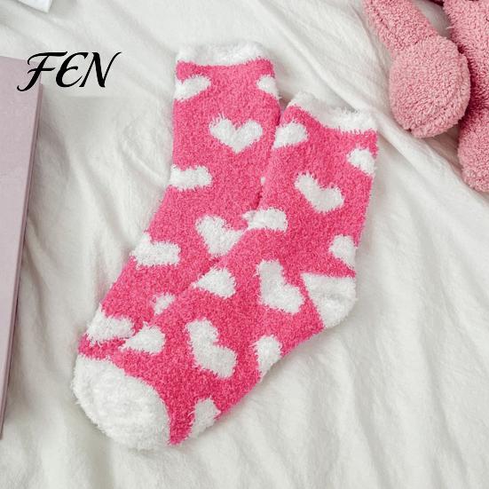 Love Pattern Socks 1 Pair Women Fuzzy for Valentine's Day, Warm Fluffy Coral Fleece Non Slip Bedtime Slipper Socks, Fall Winter Thick Sleeping