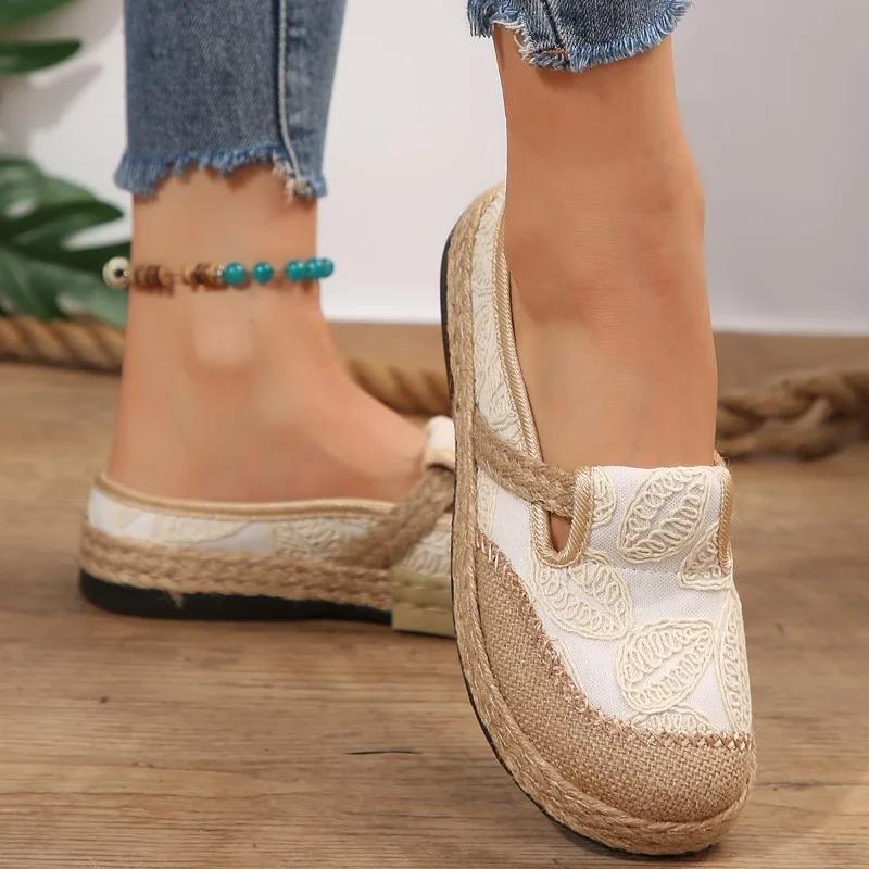 Мода 2024 года, однотонные новые модные туфли в этническом стиле с вышивкой из льна, дышащие туфли для женщин, повседневные женские полутапочки для отдыха на открытом воздухе