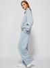 Женский oversized свитшот на молнии до середины и комплект брюк с широкими штанинами Осень/Зима 2025