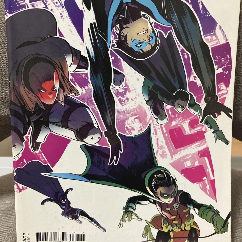 [Б/У] Робинс 1 Бэтмен Найтвинг Красный Колпак Робин Бэтгерл