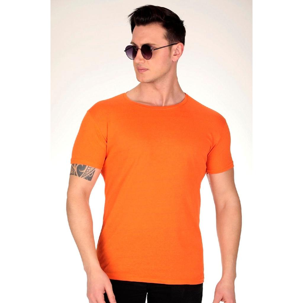 Мужская белая приталенная футболка с круглым вырезом