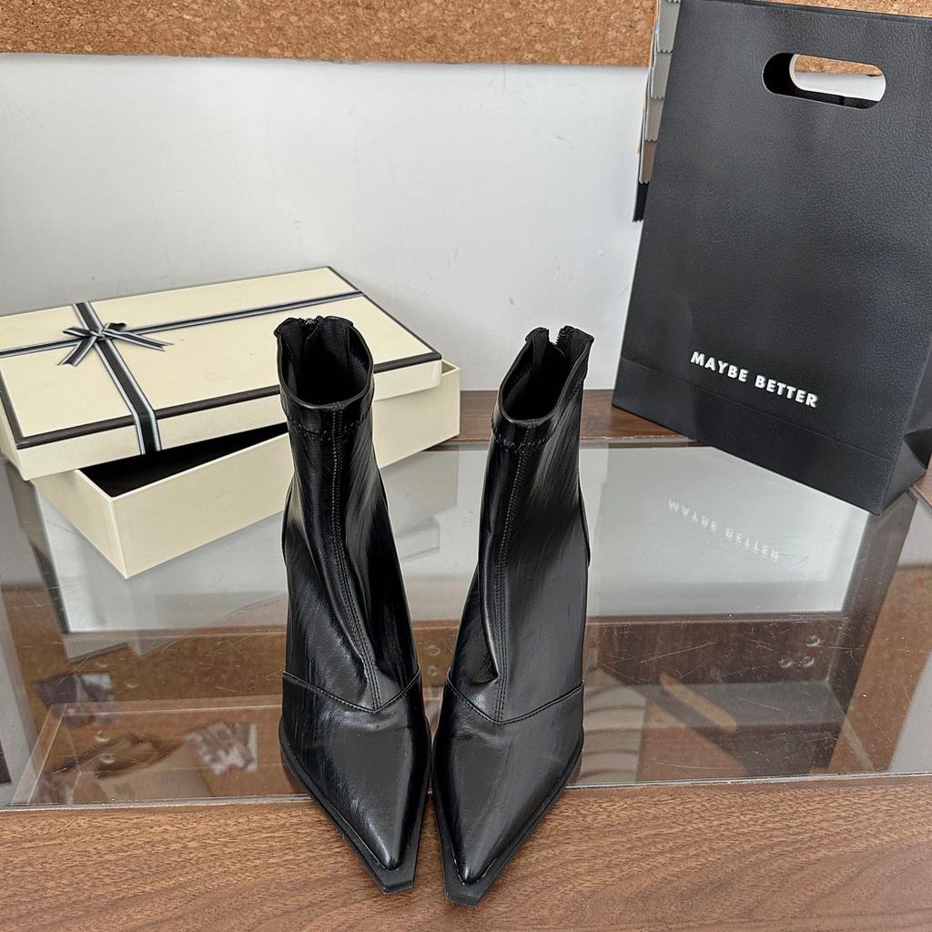 Короткие заостренные сапоги женские осень и зима 2025 новые сапоги короткие сапоги из флиса нишевые тонкие женские сапоги сапоги на тонком каблуке сапоги на высоком каблуке