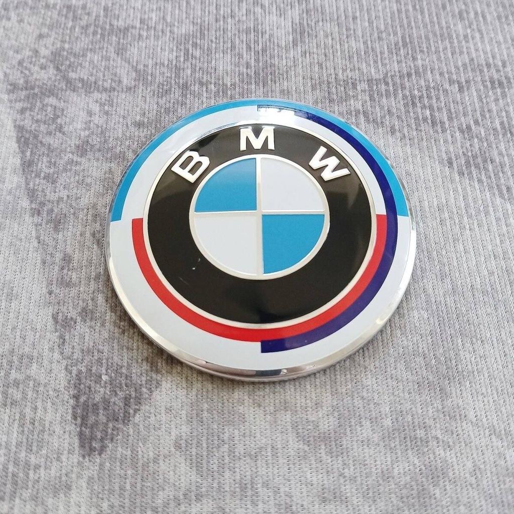 TWDG8 74mm 82mm Hood Emblem Car Front Bonnet Logo Trunk Cover Badge For BMW E46 E90 E60 F30 F10 E39 E36 F20 G30 G20 E87 E92 E91 E30 X1
