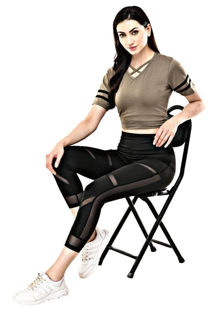 Спортивные леггинсы Body Smith Solid Black Mesh