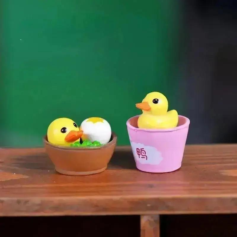 4PCS New Random Style Cute Duck DIY Creative Desktop Decoration Micro Landscape Accessories Bucket Duck Decoration Crafts Gifts