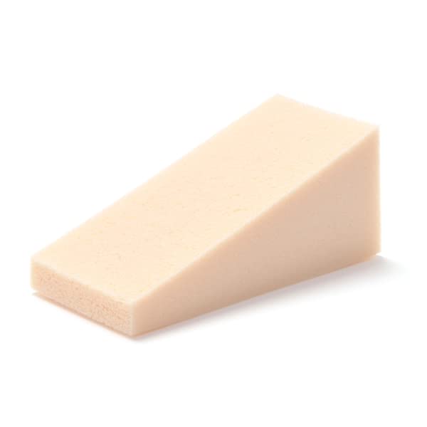 Rosy Rosa Value Sponge N Wedge Type 30P — идеально подходит для точного покрытия вокруг глаз и носа