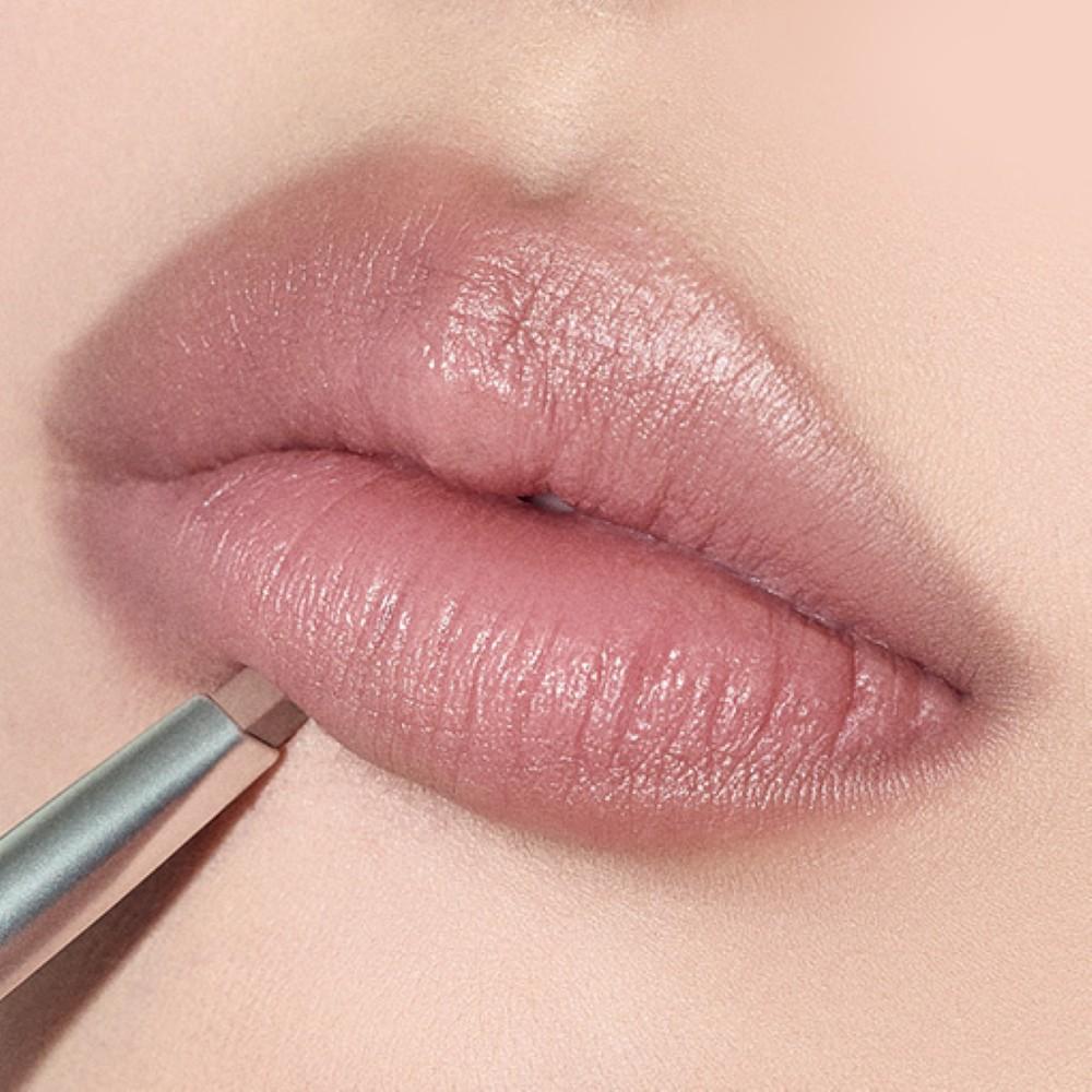 TWO SLASH FOUR Sculpt Lip Shaper 0.36g