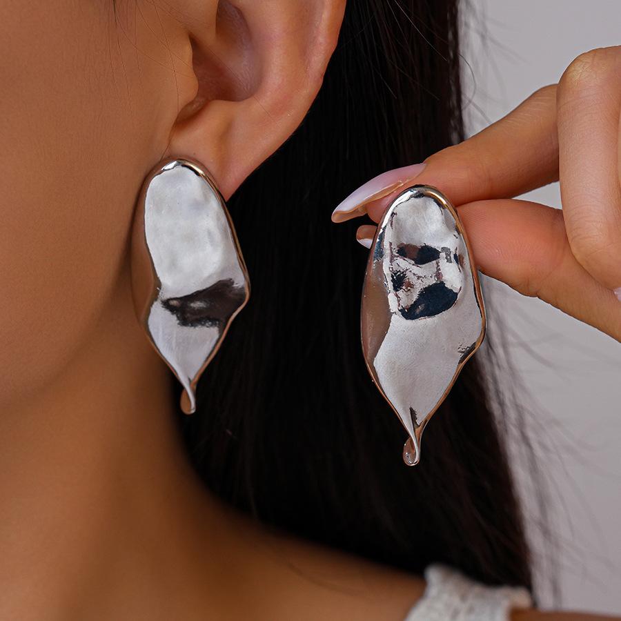 Серьги с серебряной иглой, глянцевые, неправильной формы, со сложенными листьями, для тяжелой промышленности, серьги с индивидуальностью и темпераментом