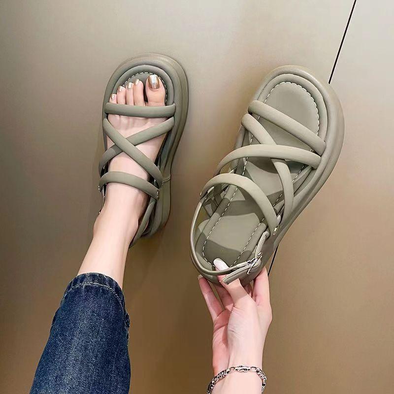 Римские сандалии женские лето 2024 новые универсальные модные ретро маленькие удобные повседневные пляжные туфли на платформе