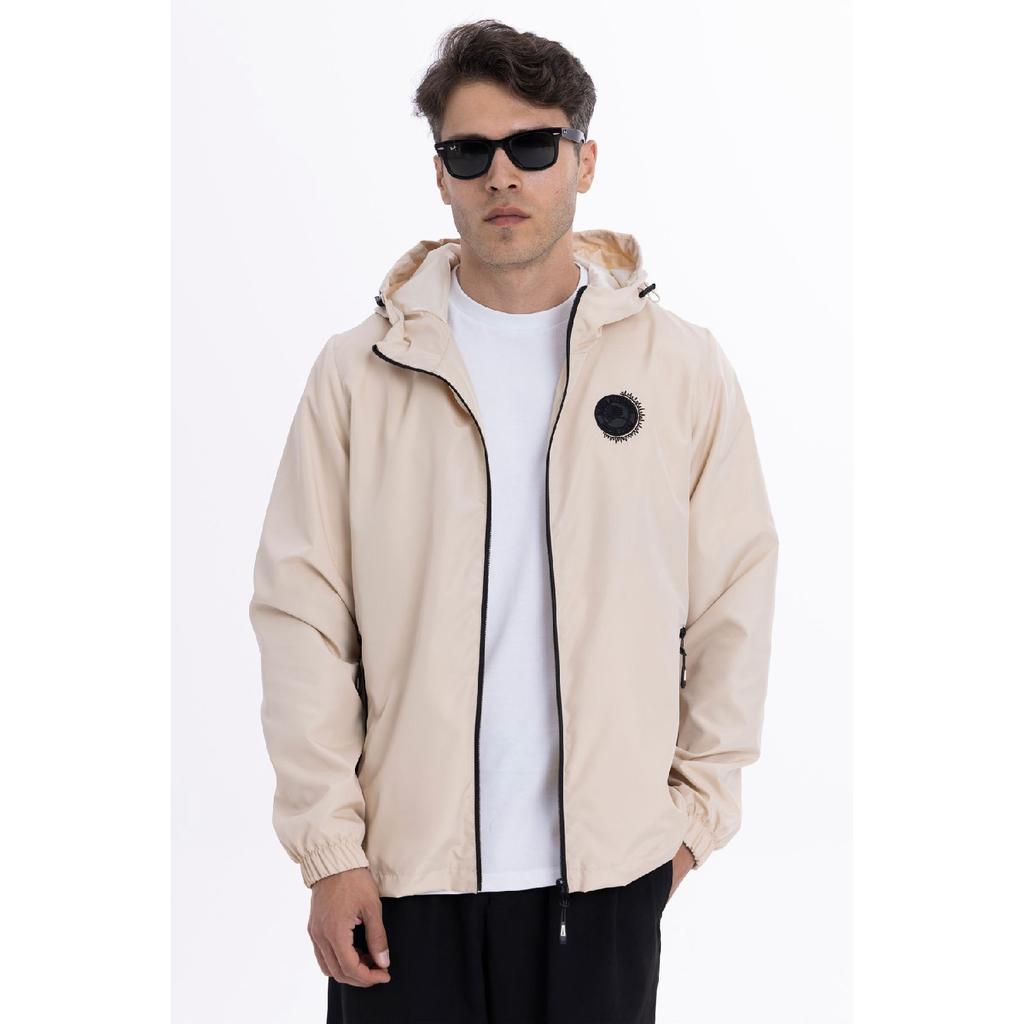 Мужской черный плащ с капюшоном на подкладке и карманами - куртка-ветровка