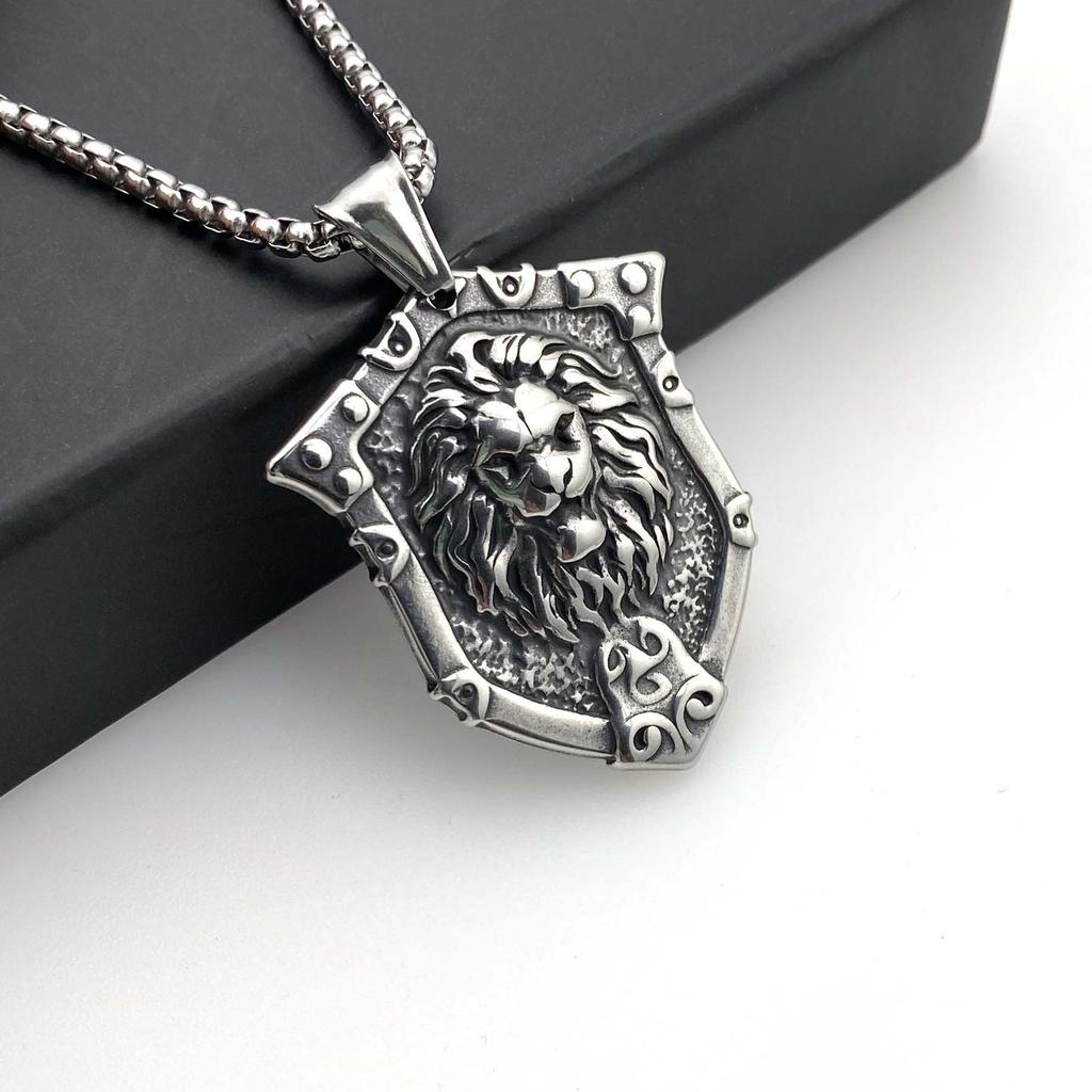 Personalized Punk Style Necklace Stainless Steel King Of The Jungle Lion Head Shield Pendant Hip Hop Pendant Sweater Chain