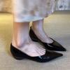 Cowhide Version of the New Black Pointed Thick Heel Single Shoes, Shallow Middle Heel Women's Shoes, Commuter Work Shoes