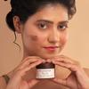 Bhu botanicals Отшелушивающий скраб для лица для осветления кожи | Шафран | Французская розовая глина | Активированный уголь | Удаление загара | Глубокое отшелушивание | Для жирной и нормальной кожи