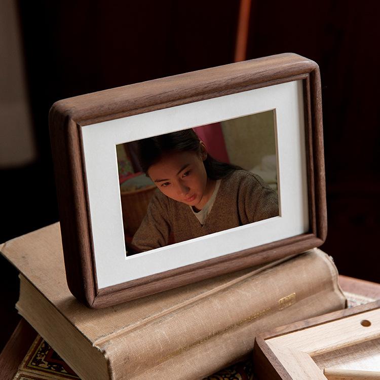 Retro Handmade Wooden Photo Frame with Passe-Partout, Vertical/Horizontal Standing Desktop Picture Frame Hanging Wall Decor