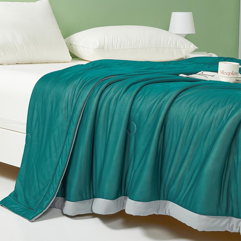 Лето - Необходимое Легкое Одеяло с Кондиционером: Цельное охлаждающее одеяло для общежитий, идеально для жарких ночей