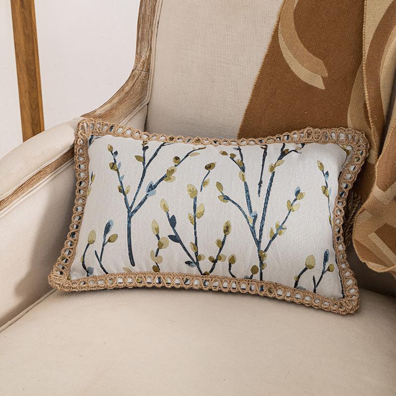 Modern Minimalist Sofa Pillow Cover With Floral Pattern In Polyester Fabric For Living Space