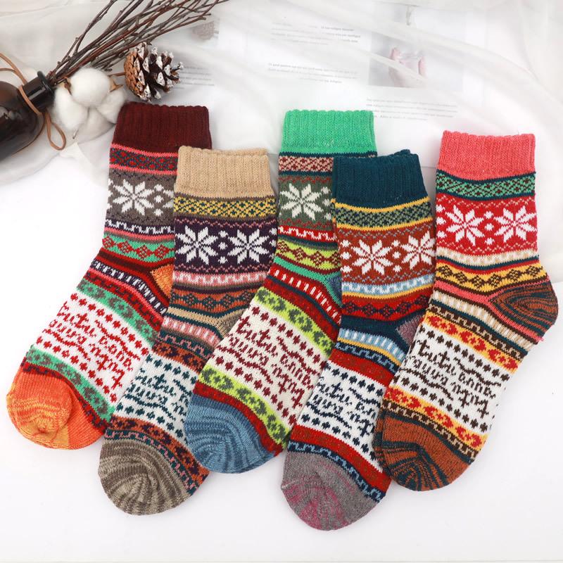 5 Pairs Winter Men's Socks Thicken Sheep's Wool Socks Warm Women Retro Style Colorful Fashion Man Socks for Snow Boots