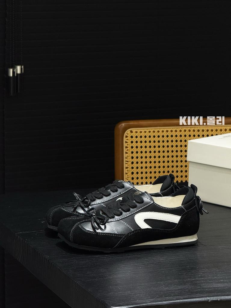 Niche apple head German training shoes women's ins tide 2025 summer new retro design sense color matching casual sports shoes