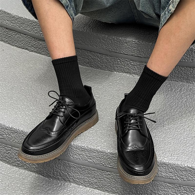 Модные броги мужские кожаные туфли Дизайнерский стиль офис и досуг бизнес Черные туфли OUTDOOR Большой размер молодые универсальные