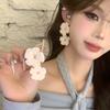 Серьги-подвески с цветком из рафии на стальных иглах, маленькие, темпераментные, свежие и универсальные, нишевые, с ощущением высокого класса, простые серьги, женские