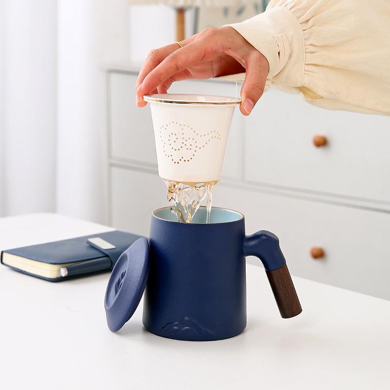 Mug ceramic cup business gift souvenir set can be printed to give customers and employees practical small gifts