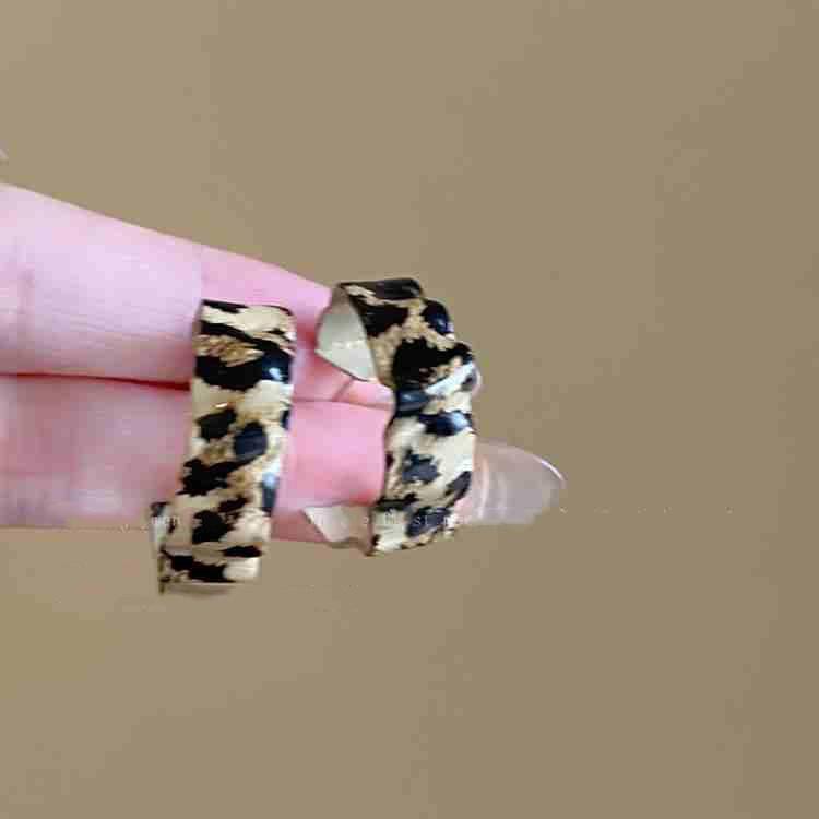 Серьги-гвоздики из серебряной иглы, из смолы и искусственной кожи с леопардовым принтом, геометрические, круглые, в виде цветка, осенне-зимние, нишевые, высокого класса, женские