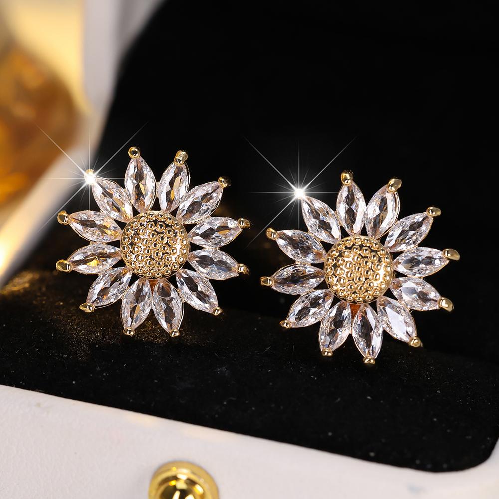 Exquisite White Cubic Zirconia Sunflower Stud Earrings For Women Luxury Gold Color Wedding Earrings Party Jewelry Gifts