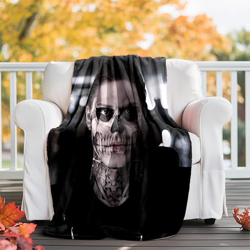 Evan Peters2 printed throw blanket—lightweight,soft,warm;versatile blanket for all seasons—perfect as &air-conditioning throw,nap blanket