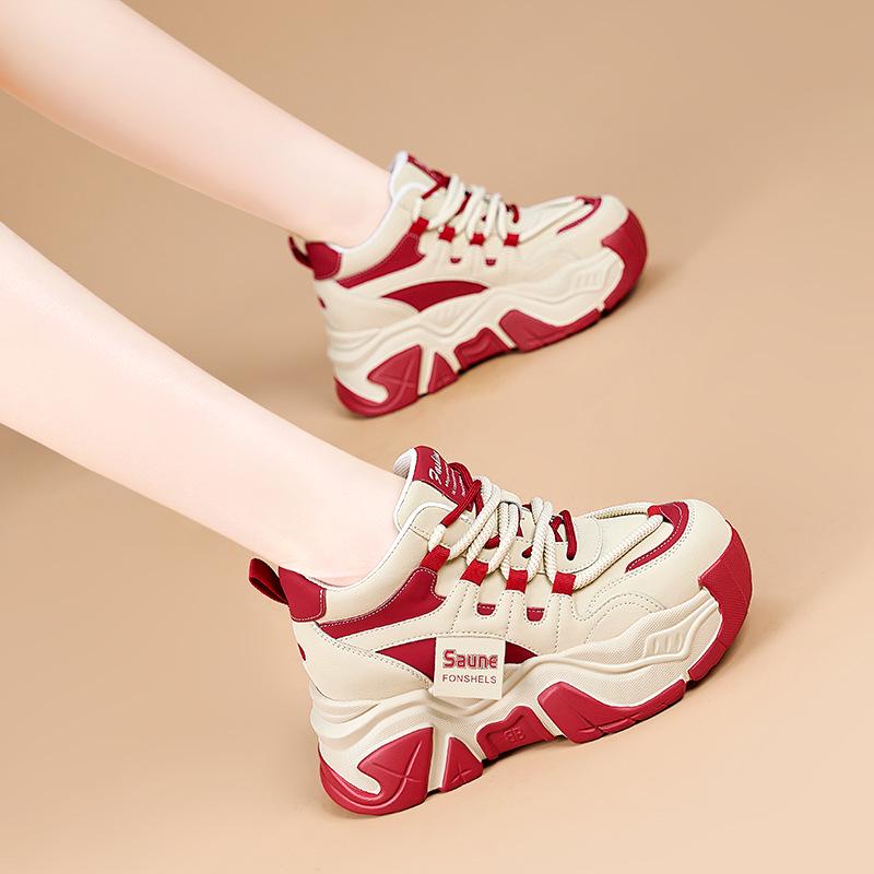 Женские туфли Dad Shoes из натуральной кожи на толстой подошве, увеличивающие рост и отделанные бархатом, повседневные спортивные кроссовки осень/зима 2024 года.