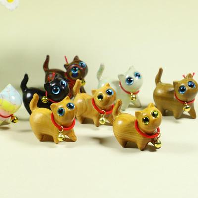 Сандаловый кот удачи с колокольчиком: Милая фигурка котенка с наклоняющейся головой, креативный подарок на день рождения