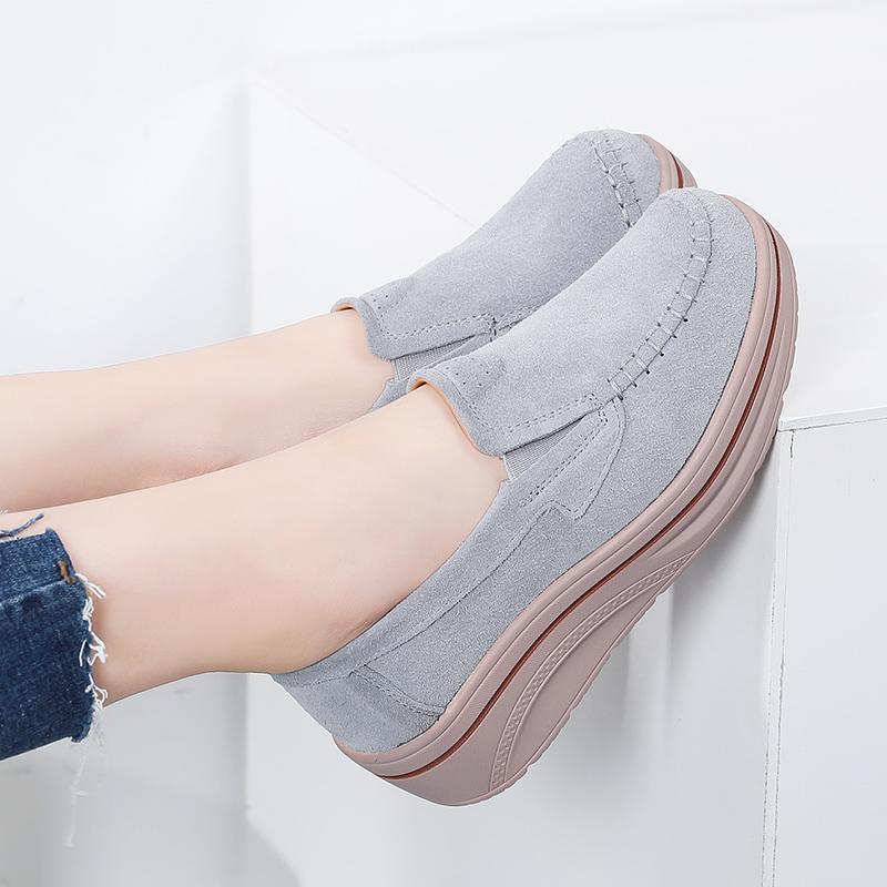 Женские туфли-лоферы на платформе, замшевые туфли, мокасины, повседневные туфли без застежек, минималистичные, на толстой подошве, увеличивающие рост, для мам