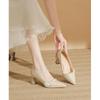 Най Пай~ Французский жемчуг толстый каблук туфли на высоком каблуке чувство дизайна нишевый темперамент атласные остроносые платье туфли подружки невесты светлый цвет