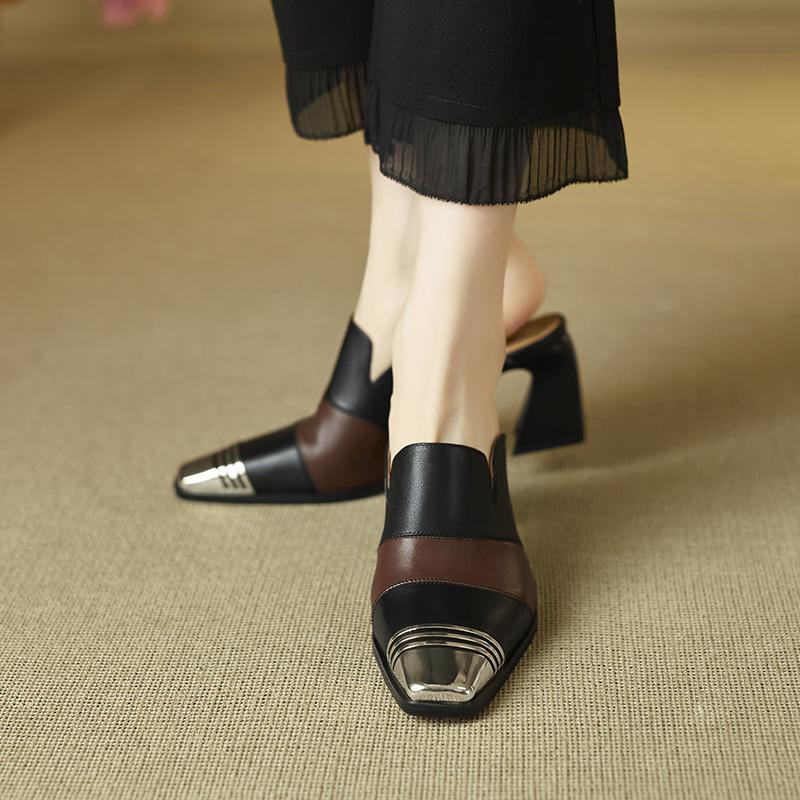 Мода 2025 Новые женские мюли из натуральной кожи с металлической отделкой, модные туфли на среднем устойчивом каблуке, летние клипсы, тапочки, женская повседневная офисная обувь