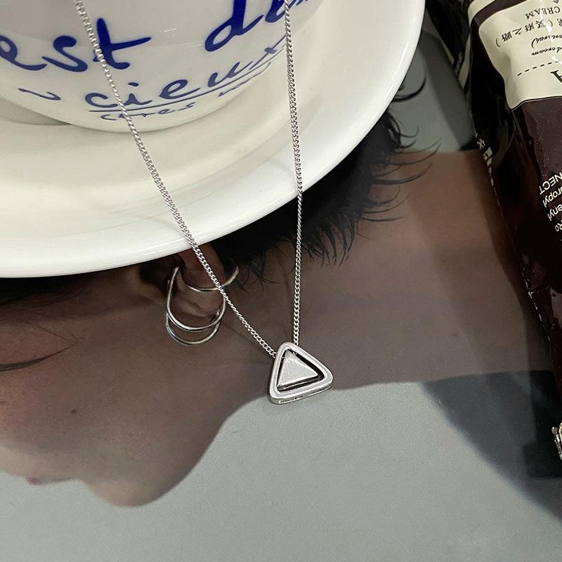 Персонализированное треугольное ожерелье для женщин, модное и современное, холодное и красивое, цепочка на ключицу