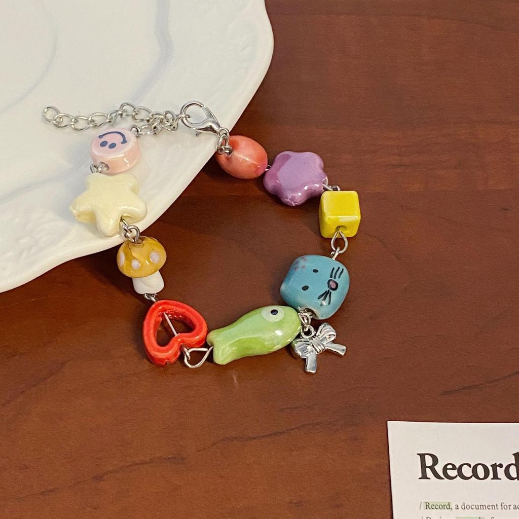 Мультяшный красочный браслет с изображением кошки и рыбы, простой дизайн, подвеска-бантик, регулируемая, подарок для девочки на вечеринку, ювелирные изделия